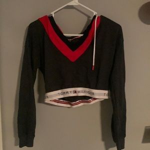 Tommy Hilfiger Cropped Long Sleeve